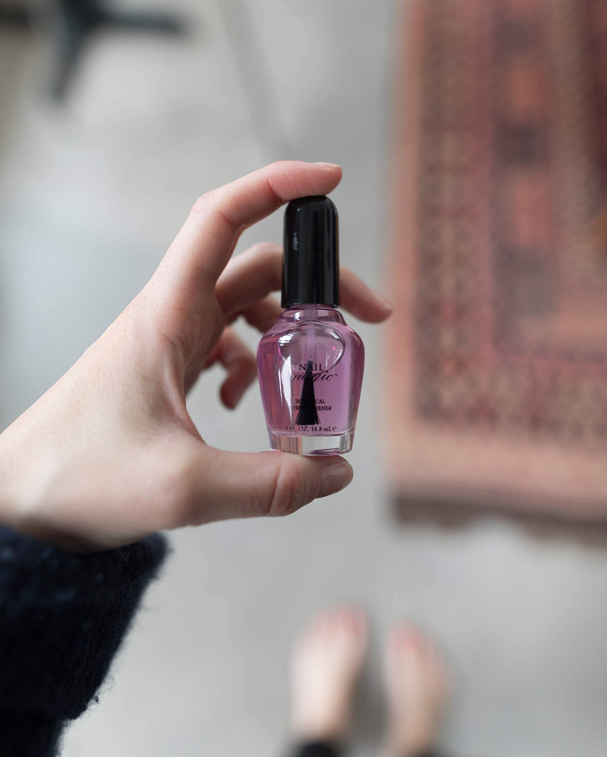 Nail Magic Strong Botanical Nail Strengthener,Conditioner w/horsetail, rich in silica, nutrients, vegan, cruelty free, helps spl