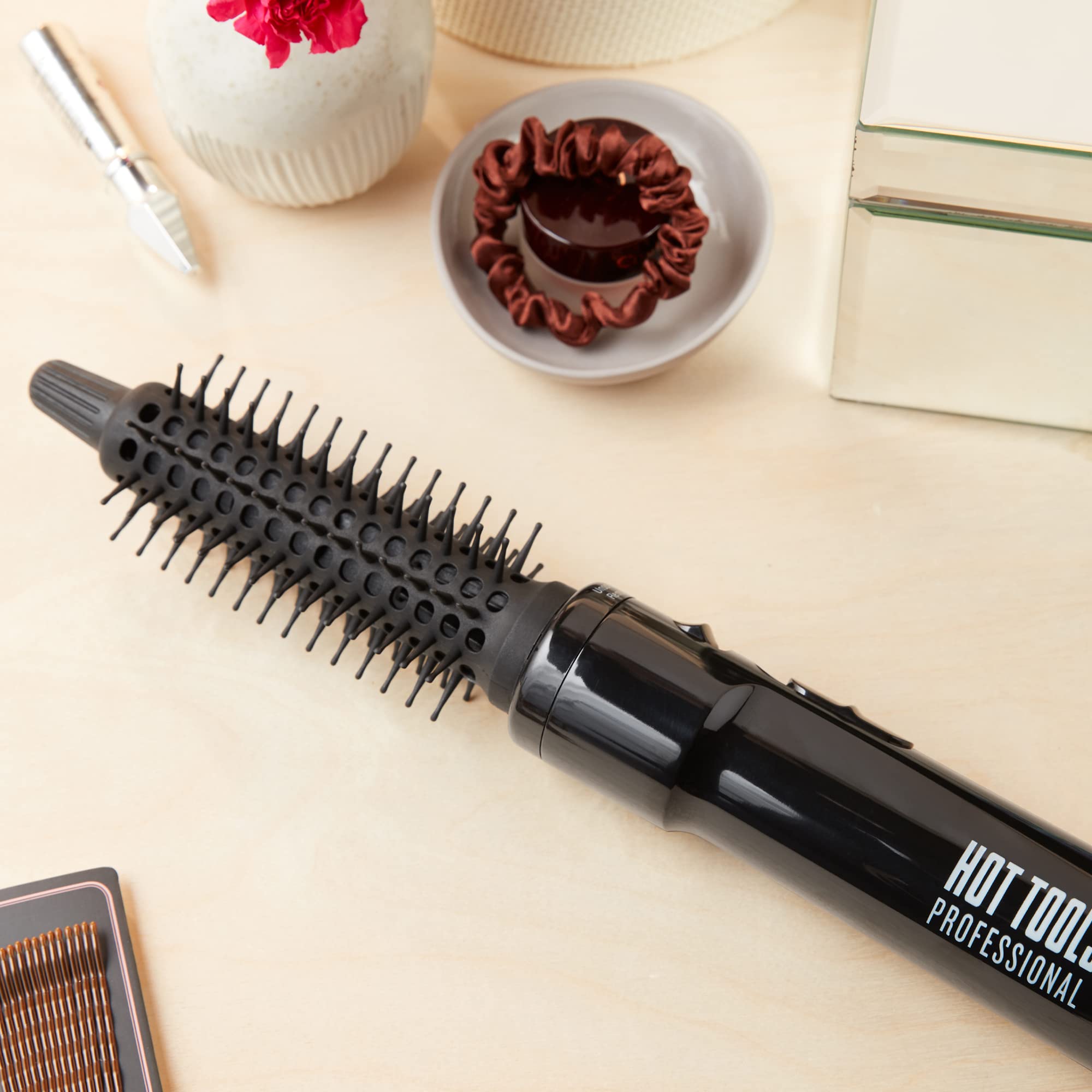 Hot Tools Pro Artist Hot Air Styling Brush | Style, Curl and Touch Ups (1   ) Black
