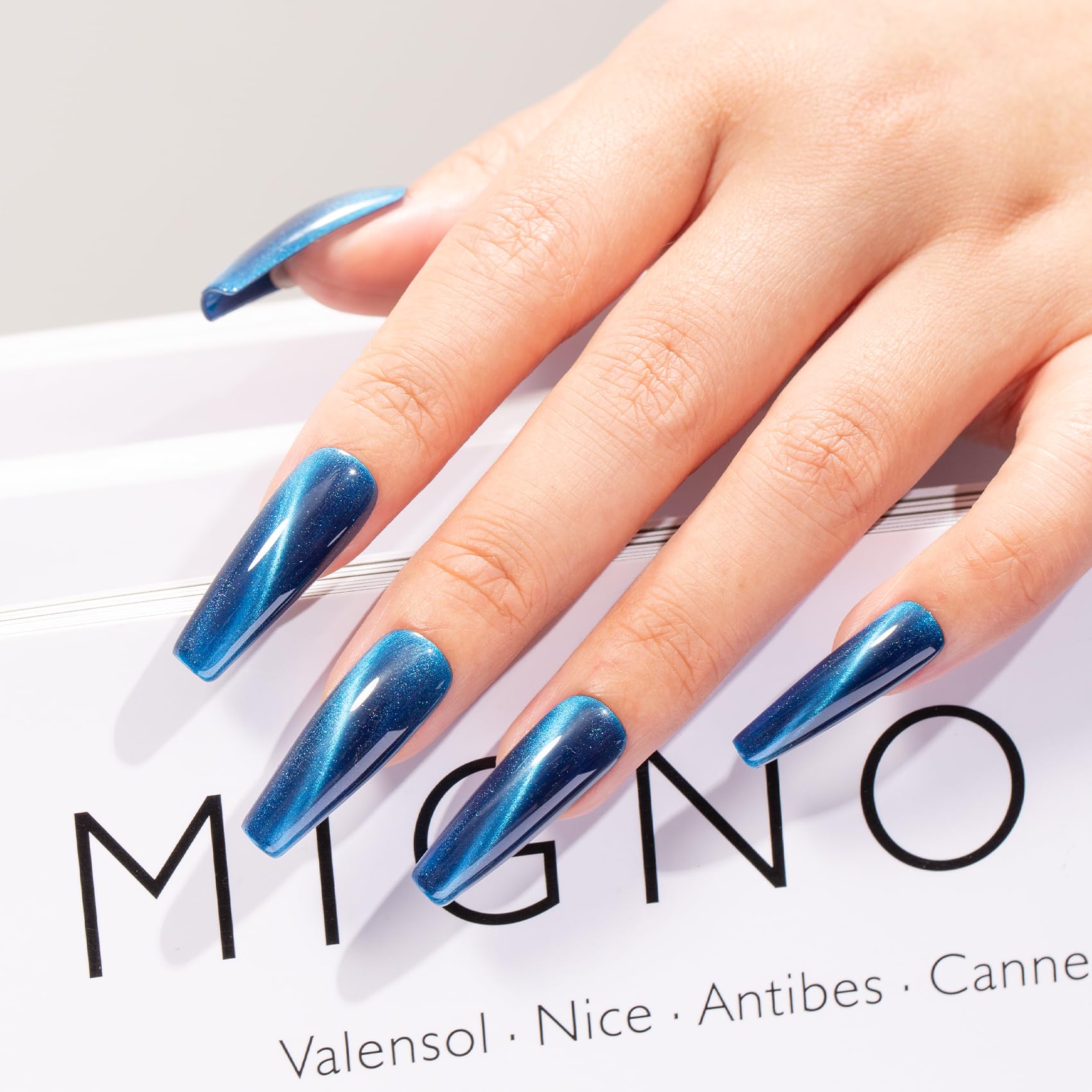 Maychao 15Ml Cat Eye Gel Nail Polish 1Pc Sea Blue Shimmer Gel Polish With Magnet Soak Off Holographic Magnetic Nail Polish For N