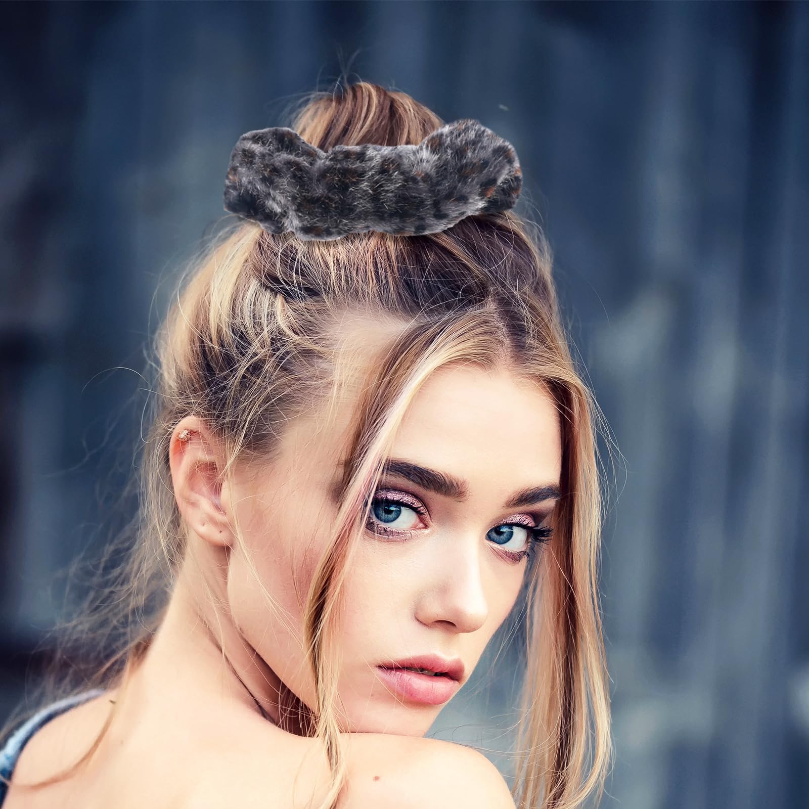 Tucewp Leopard Print Scrunchies For Women Girls 4Pcs Brown Pink Velvet Scrunchies Long Thick Hair Soft Hair Bands Cheetah Scrunc