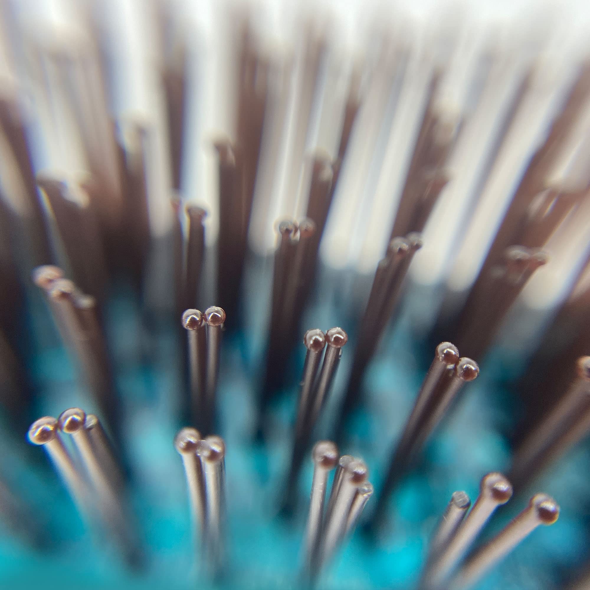 Phillips Brush Emerald Light Touch 6 Hair Brush - Part Of The Gem Collection