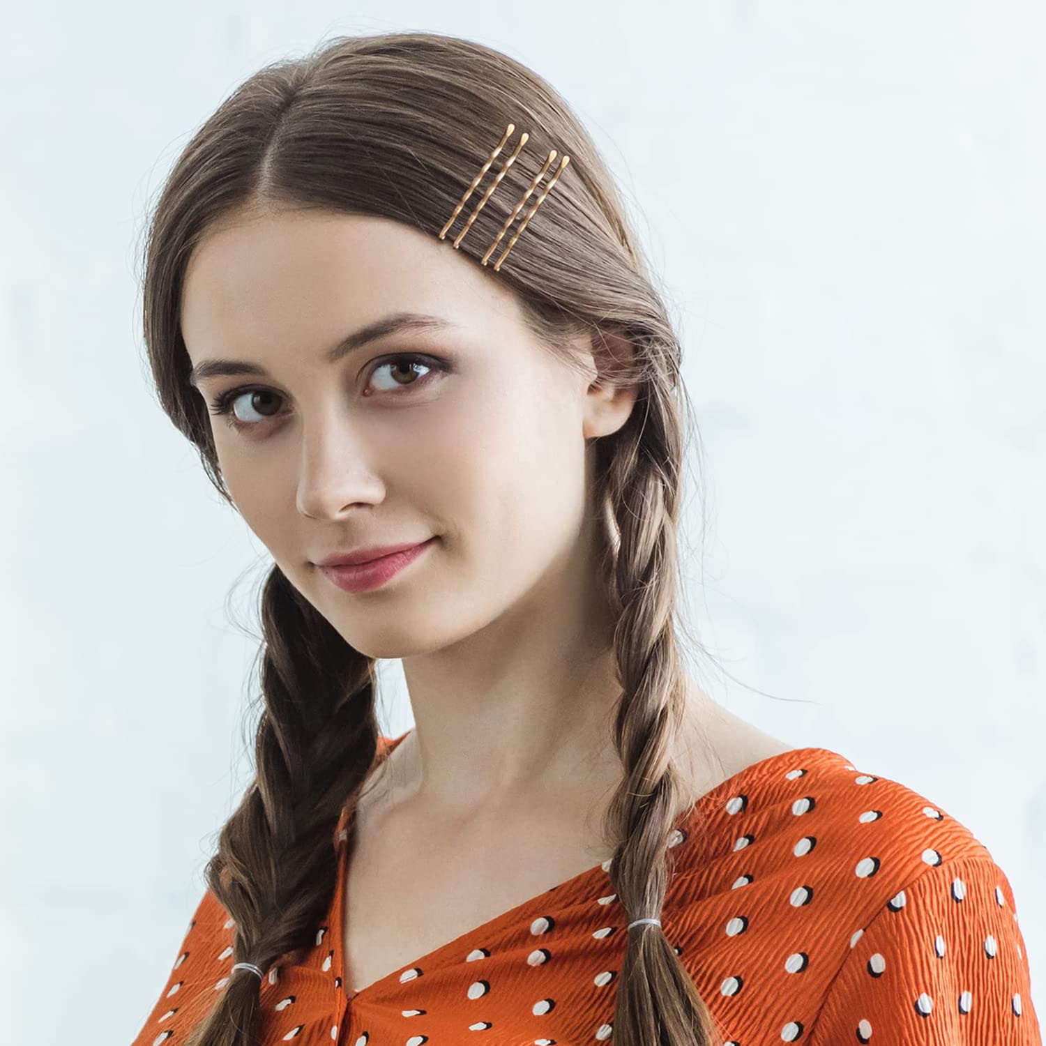 Aitrai 200Pcs Blonde Hair Pins, Includes 100Pcs Gold Bobby Pins And 100Pcs U-Shaped Hair Pins For Bun, 2.4 Inch