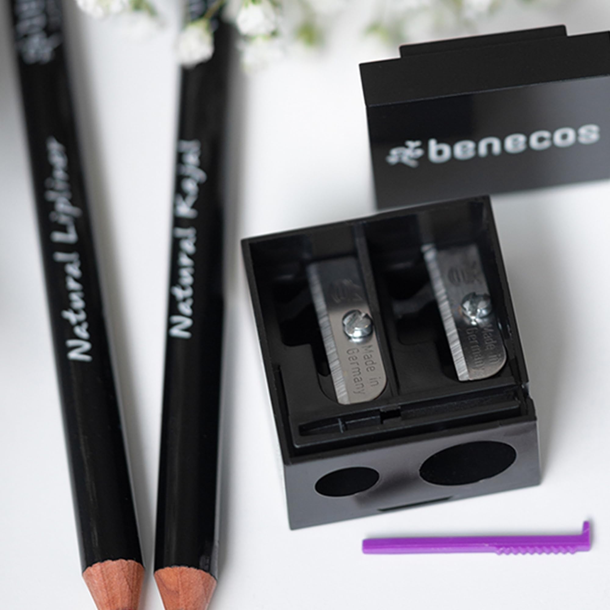 benecos - double sharpener for cosmetic pencils - with integrated cleaning spatula