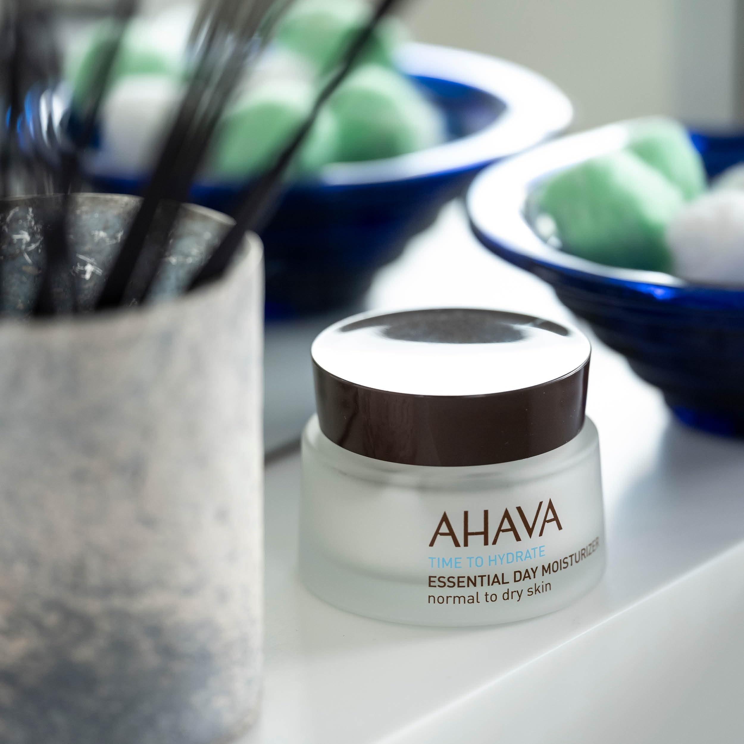 Ahava Essential Day Moisturizer, Normal To Dry Skin - Essential Daily Hydrating Facial & Neck Cream, Anti-Aging & Smoothing Effe