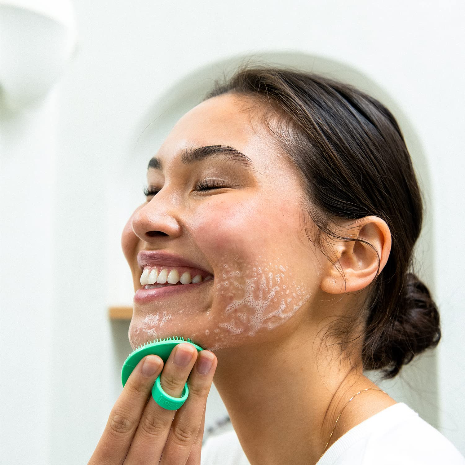 Boie USA Face Scrubber - Handheld Facial Tool, Deep Cleansing Exfoliating Facial Brush. Fights Acne with Gentle, Silicone-Like B