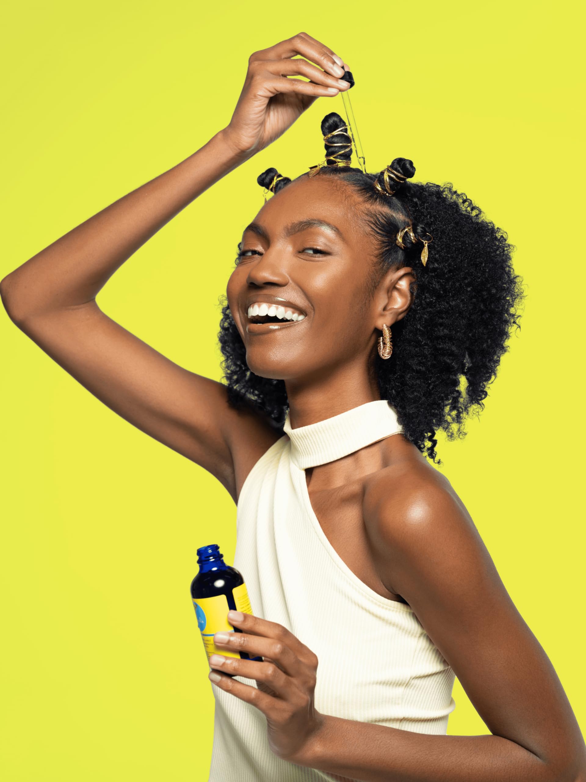 Curls Blueberry Bliss Blueberry & Mint Hair And Scalp Strengthening Oil - 4 Oz, Root-Penetrating Hair Oil With Turmeric, Rosemar