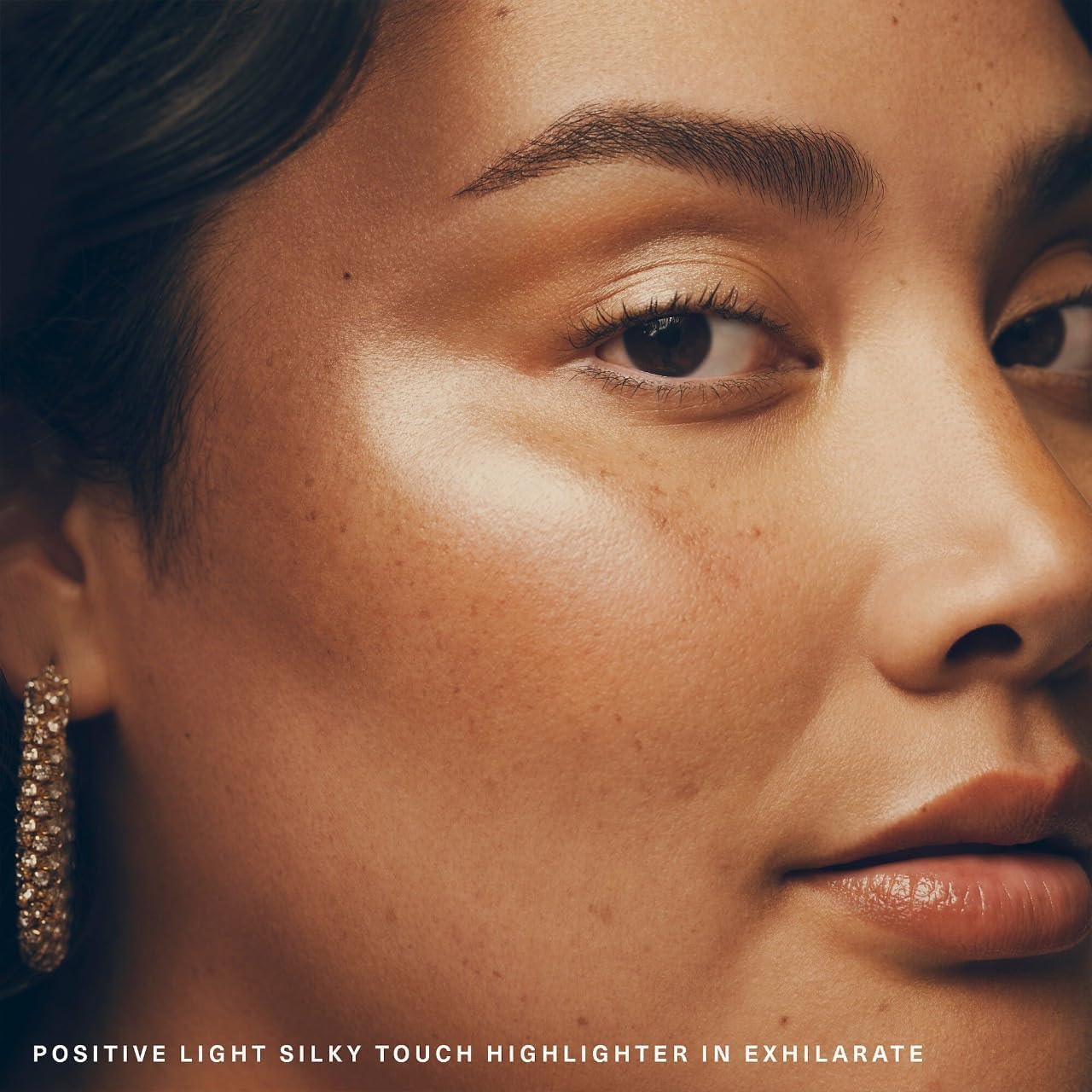 Rare Beauty by Selena Gomez Positive Light Silky Touch Highlighter Exhilarate