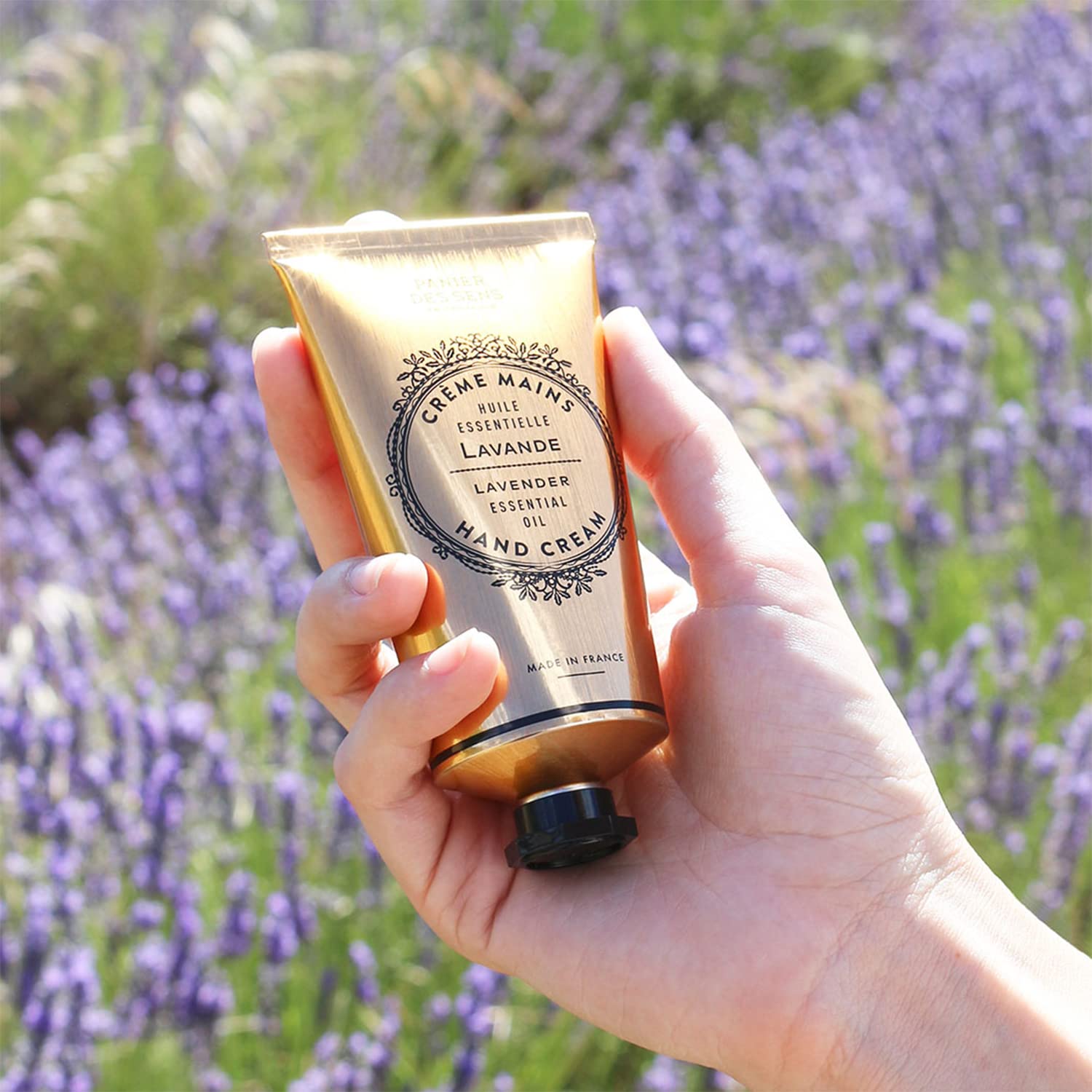 Panier des Sens - Hand Cream for Dry Cracked Hands and Skin - Lavender Hand Lotion, Moisturizer, Mask - With Shea Butter and Oli