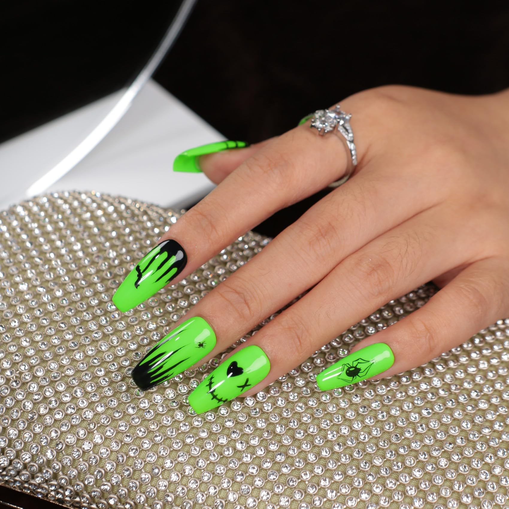 Maychao 15Ml Gel Nail Polish 1Pc Neon Green Gel Polish Soak Off Uv Led Nail Polish Nail Art Starter Manicure Salon Diy At Home,