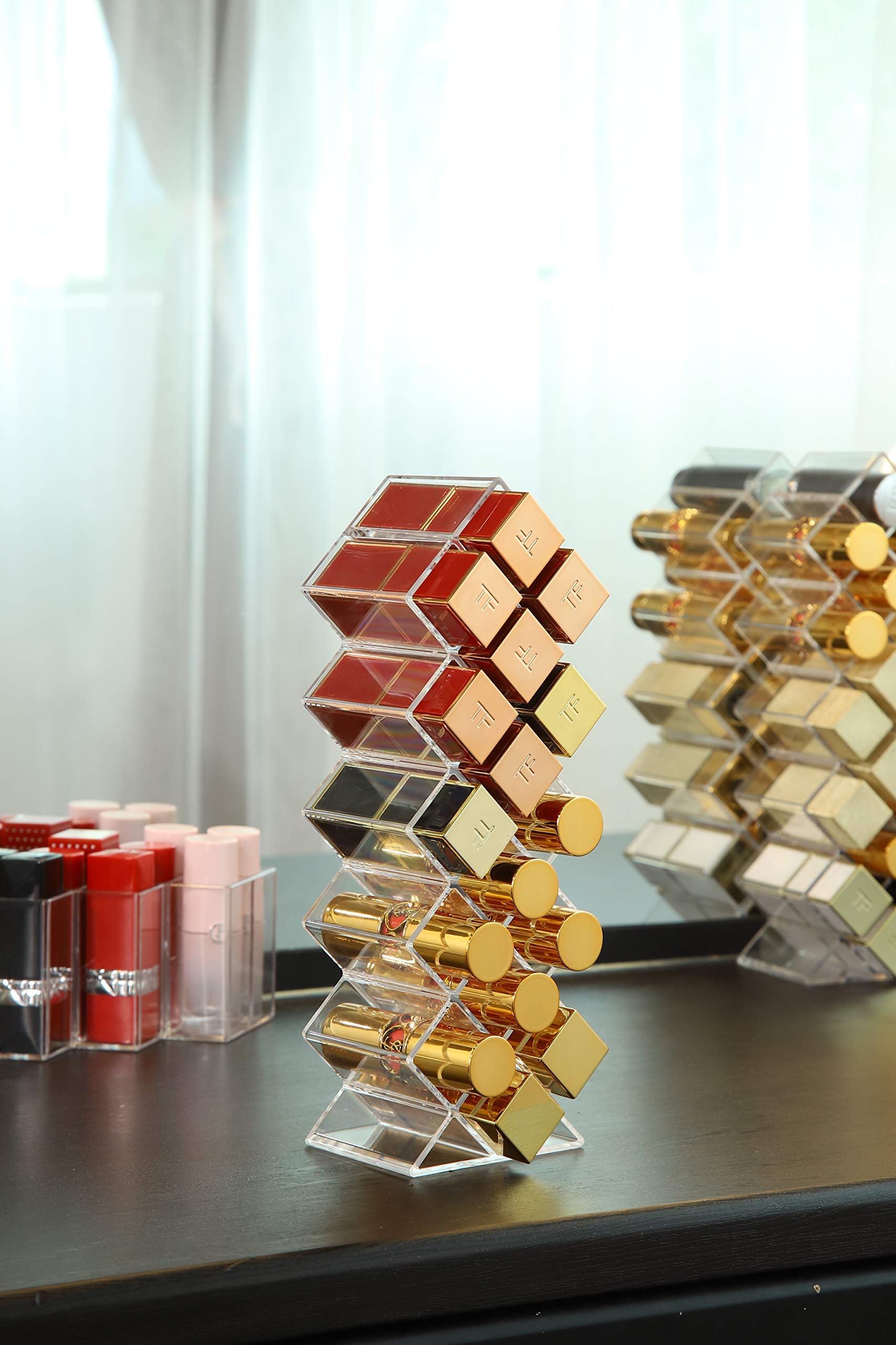 Yiezi Lipstick Holder Organizer 16 Spaces Acrylic Stackable Fish Shape Lipstick Tower, Lip Gloss Storage Stand, Perfect For Lipg