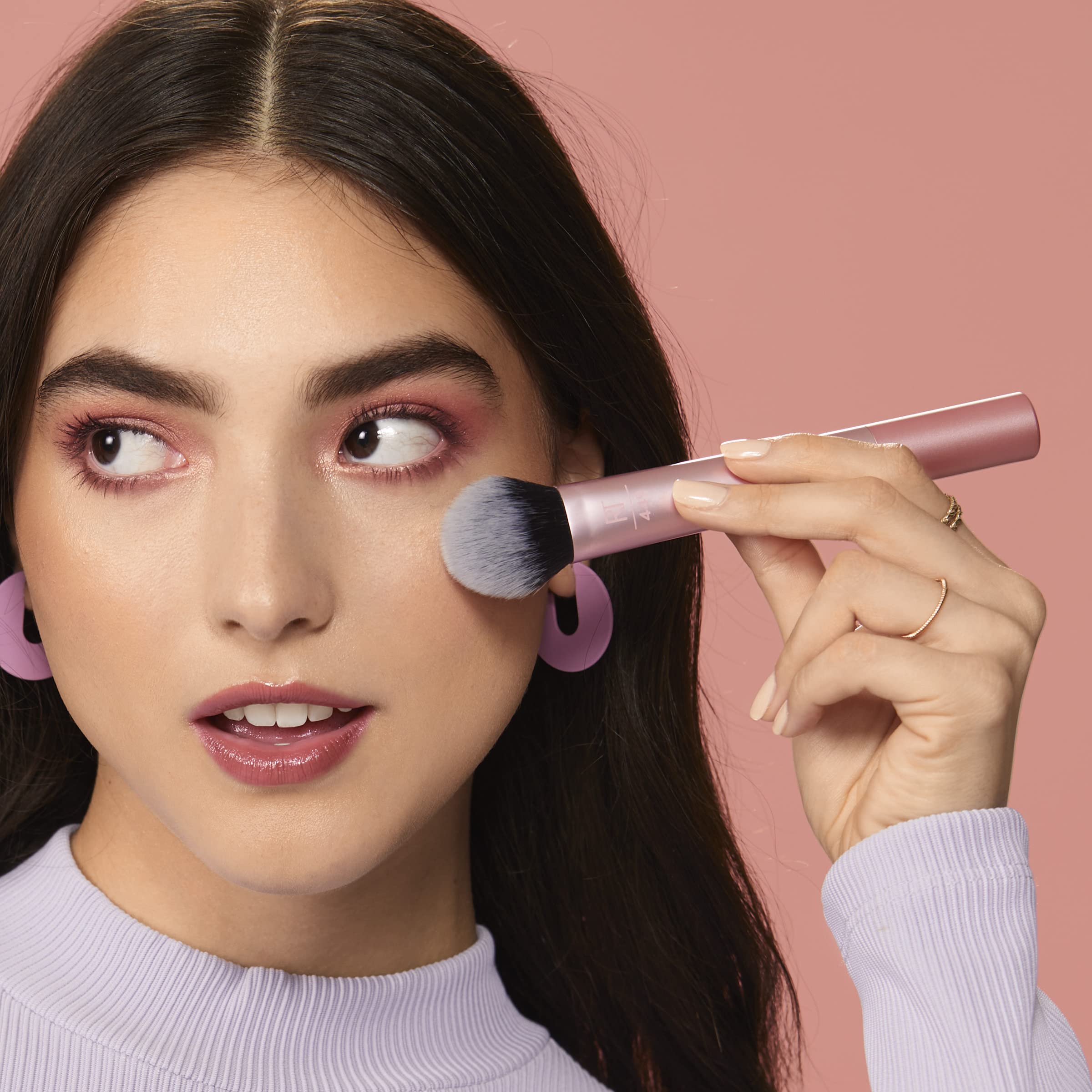 Real Techniques Tapered Cheek Makeup Brush, For Blush, Highlighter, Loose, Or Pressed Powder, Soft, Synthetic Bristles, Precise