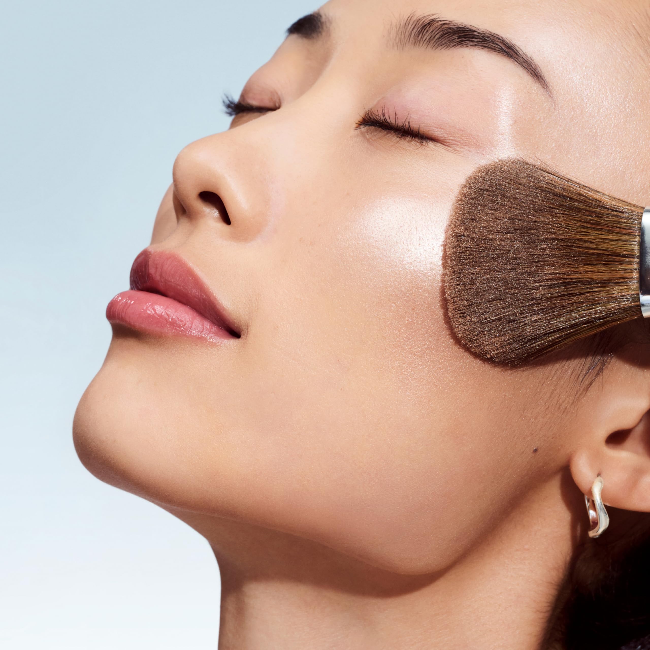 Clinique True Highlight Weightless Illuminator Highlighter | Luminous Glow + Natural Radiance, Starlit Glow