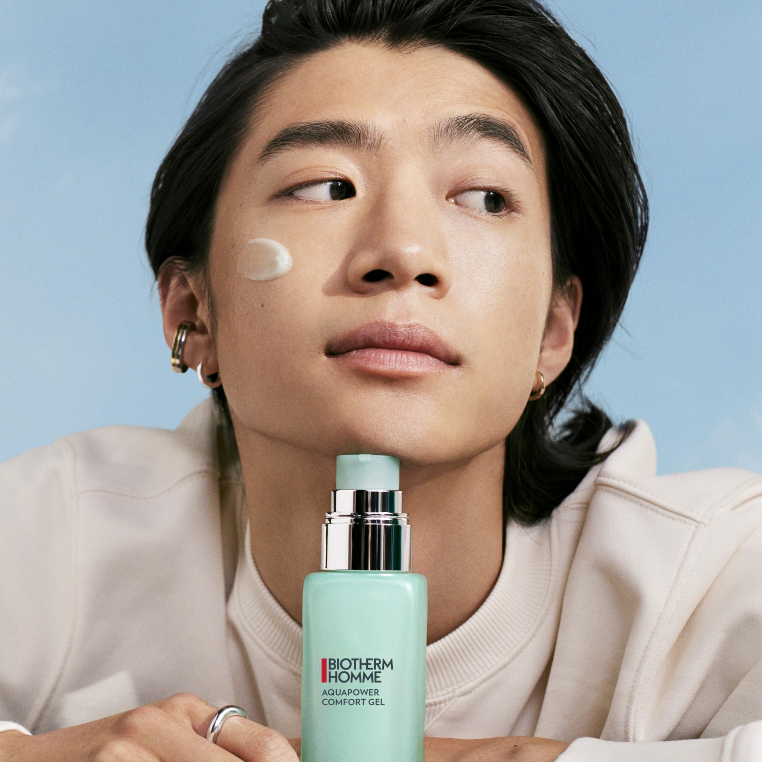 Biotherm Aquapower Comfort Gel for Men with Dry and Dehydrated Skin with Oligo Elements and Ceramides for Strengthened and Moist