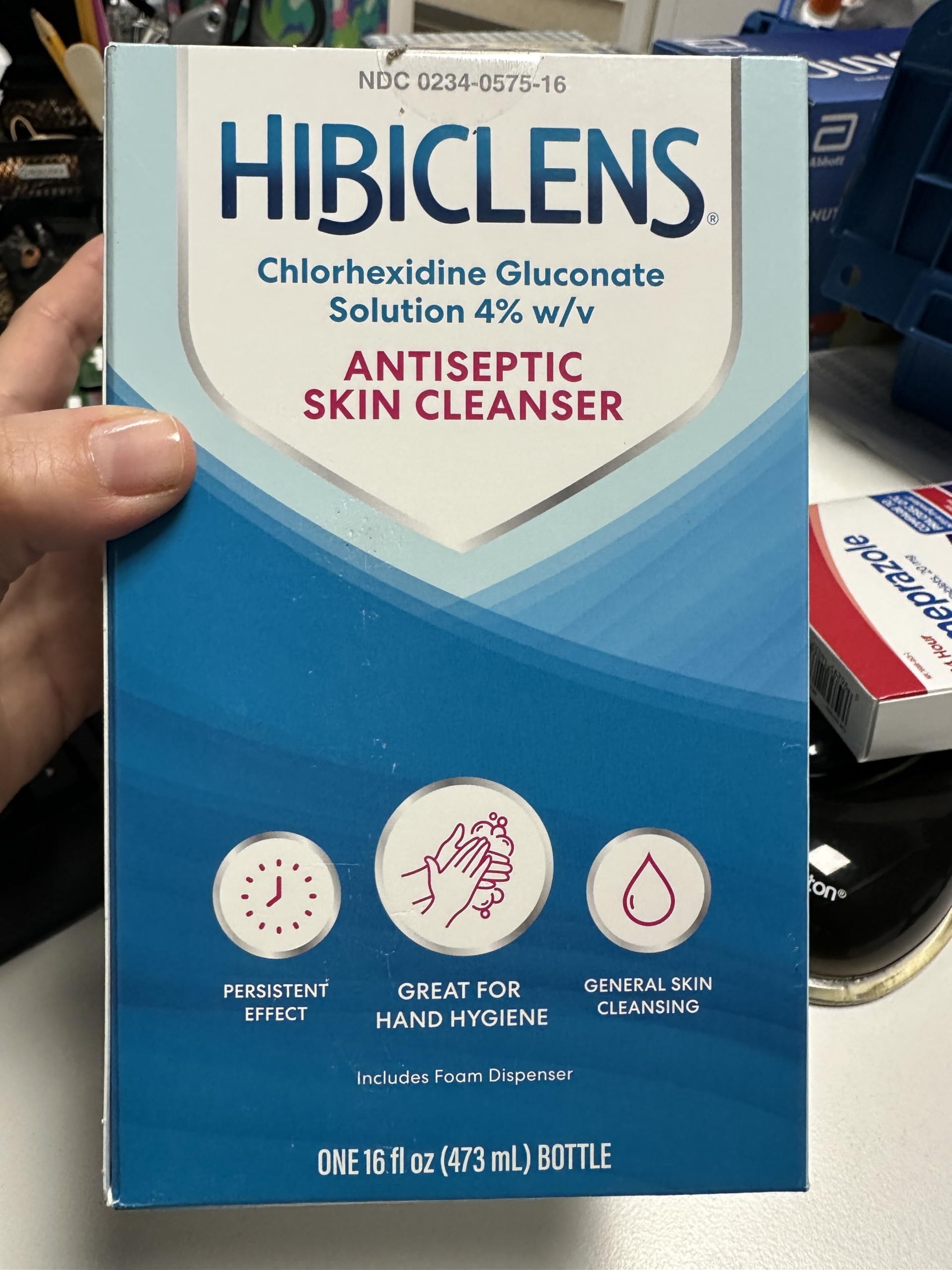 Hibiclens Antimicrobial Skin Liquid Soap with Foaming Pump, 16 Fluid Ounce (Pack of 2)