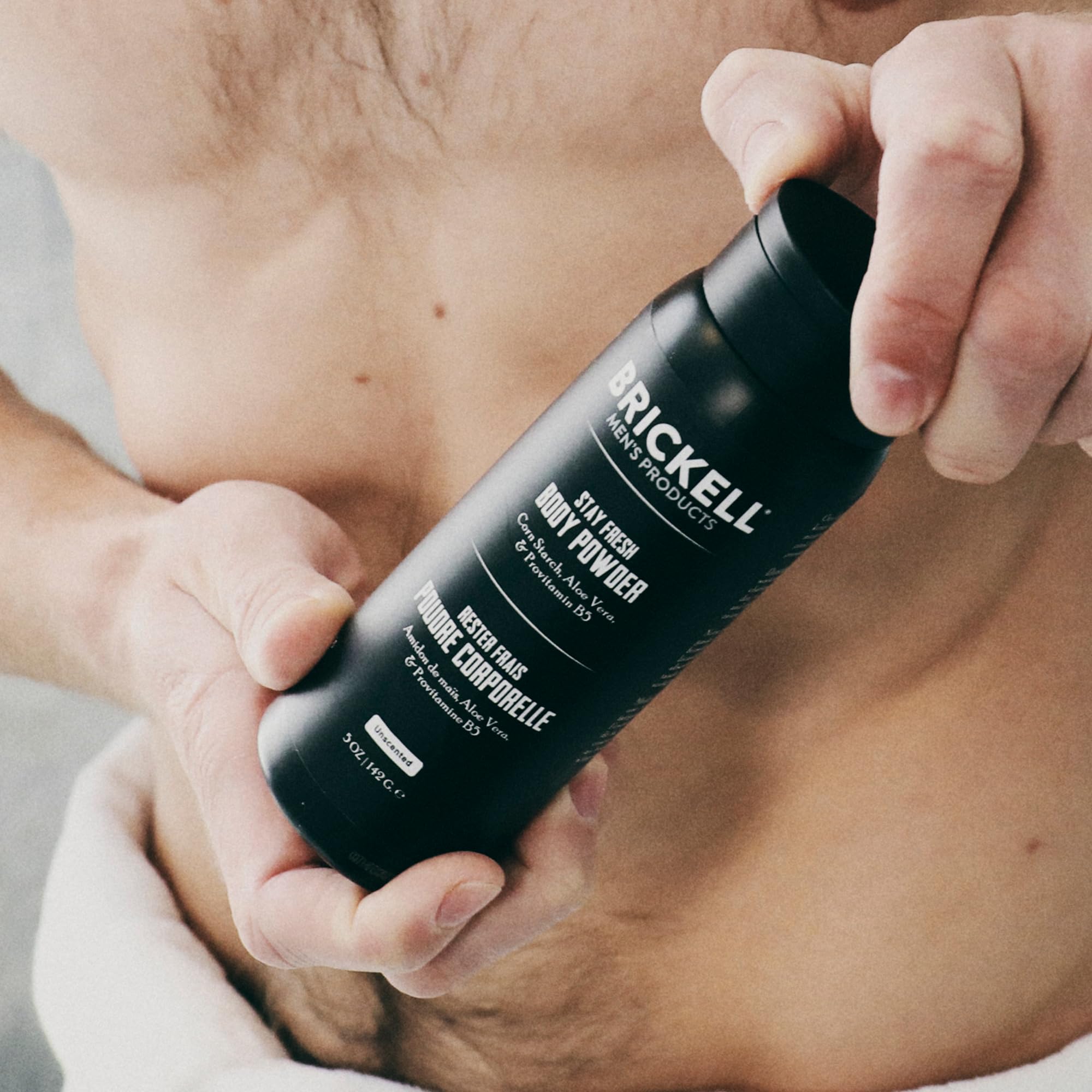 Brickell Men's Products Stay Fresh Body Powder for Men, Natural and Organic Talc-Free, Absorbs Sweat, Keeps Skin Dry, Unscented,