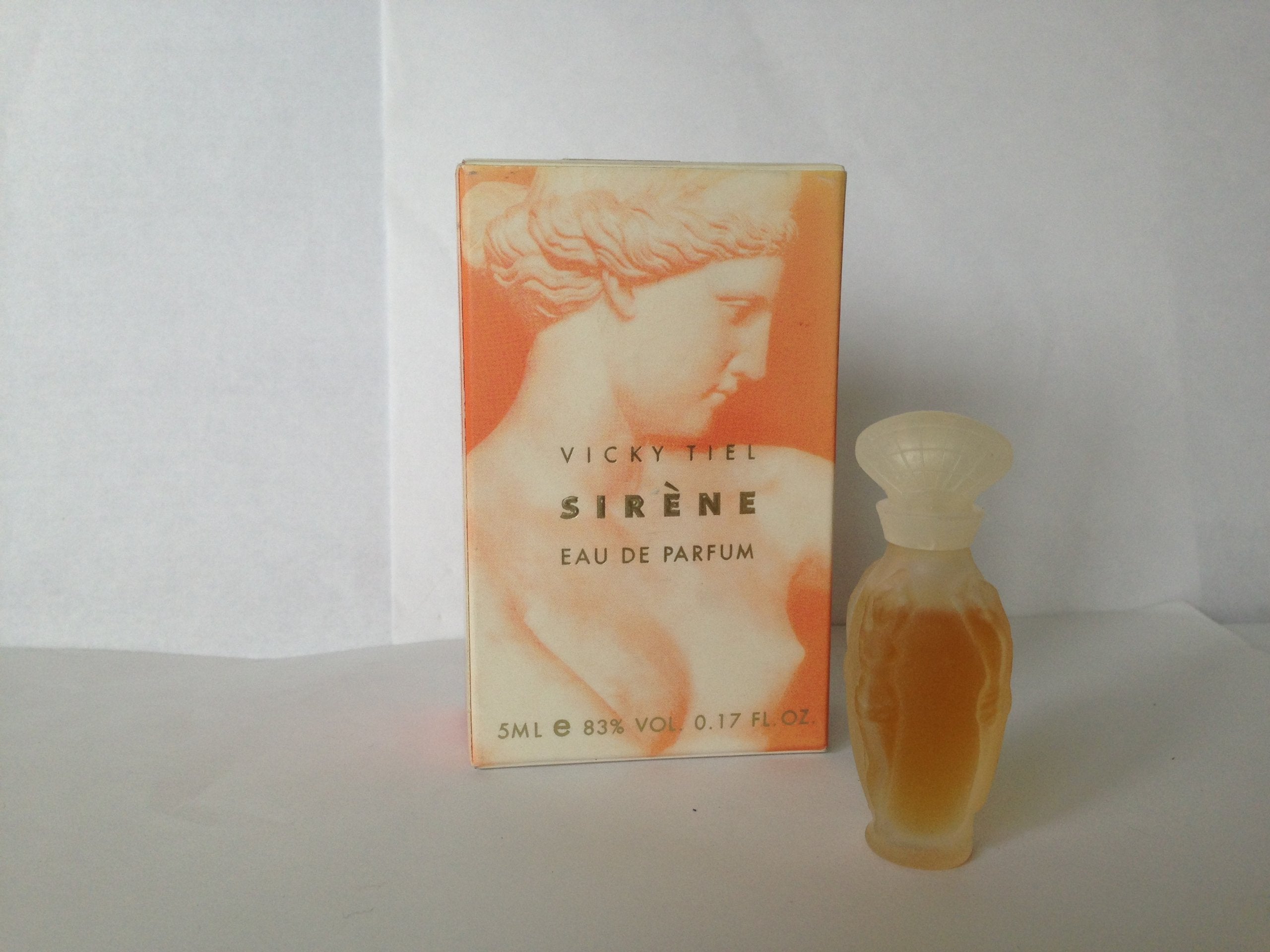 Vicky Tiel Eau de Parfum Splash for Women, Sirene, 0.17 Ounce