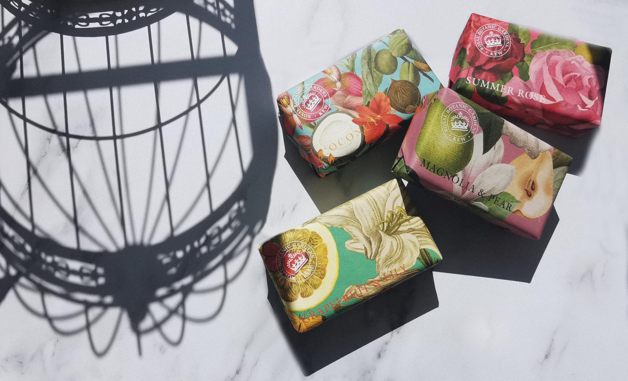 The English Soap Company Royal Botanical Gardens Kew Wrapped Soap Bar, Luxury Grapefruit Shea Butter Soap Bar, Moisturising Soap