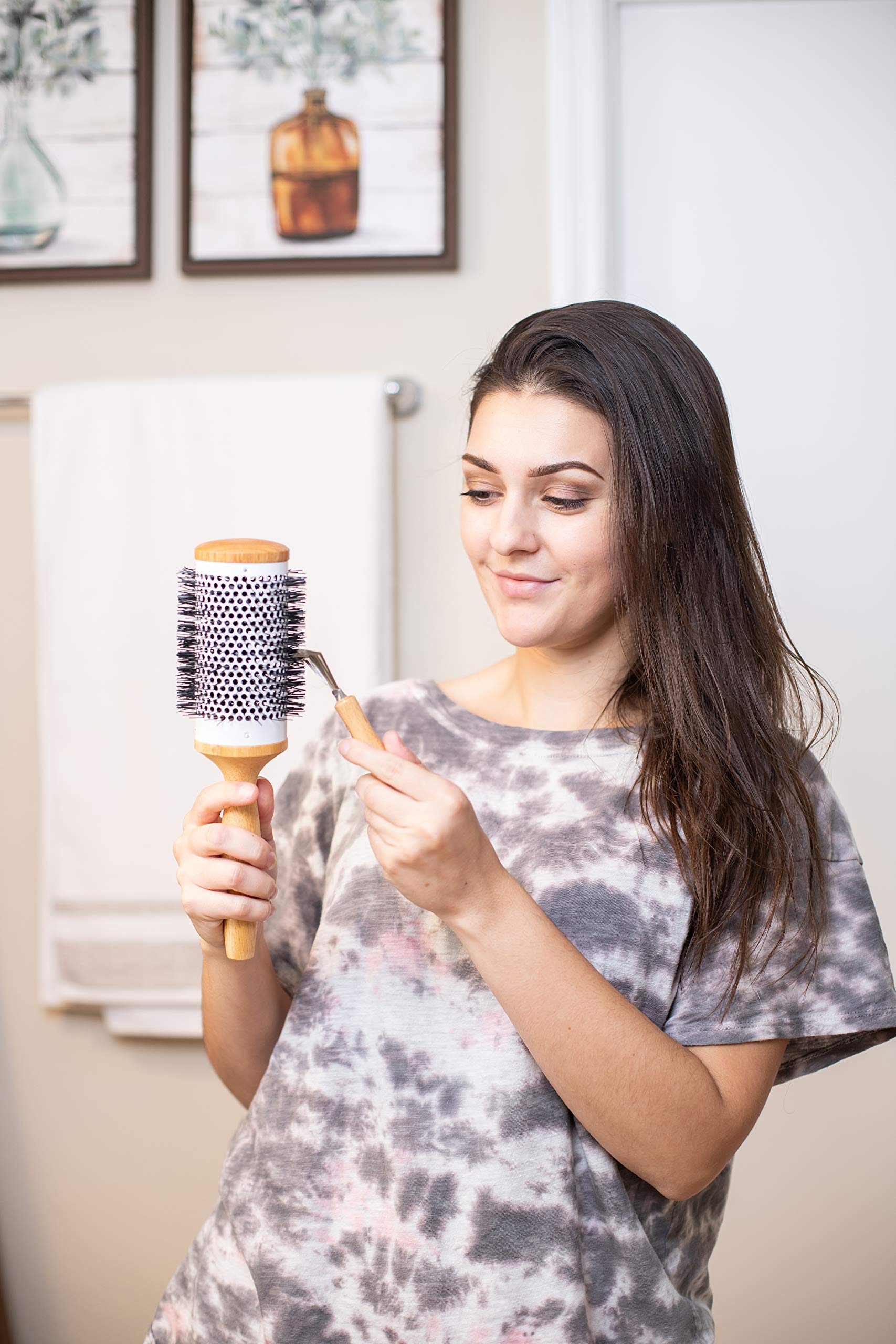 GranNaturals Hair Brush Cleaner - Rake Design for Pick Cleaning & Detangling Combs & Bristle Brushes - Durable Metal Wires, Ergo