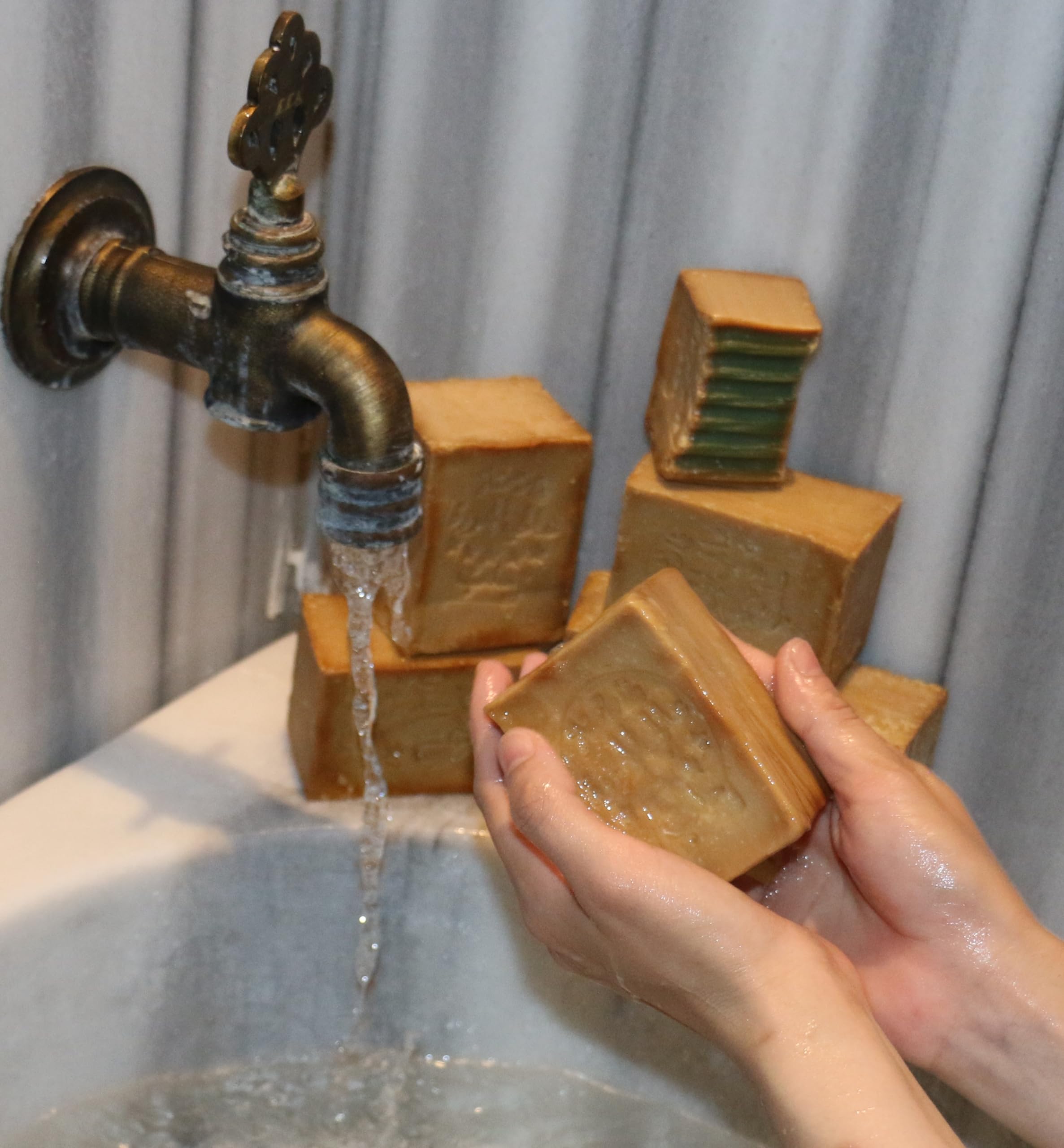 Jusiza - Aleppo Soap - 7 Oz -%20 Laurel Oil,%80 Olive Oil, Traditional Production, Natural - Vegan - Handmade