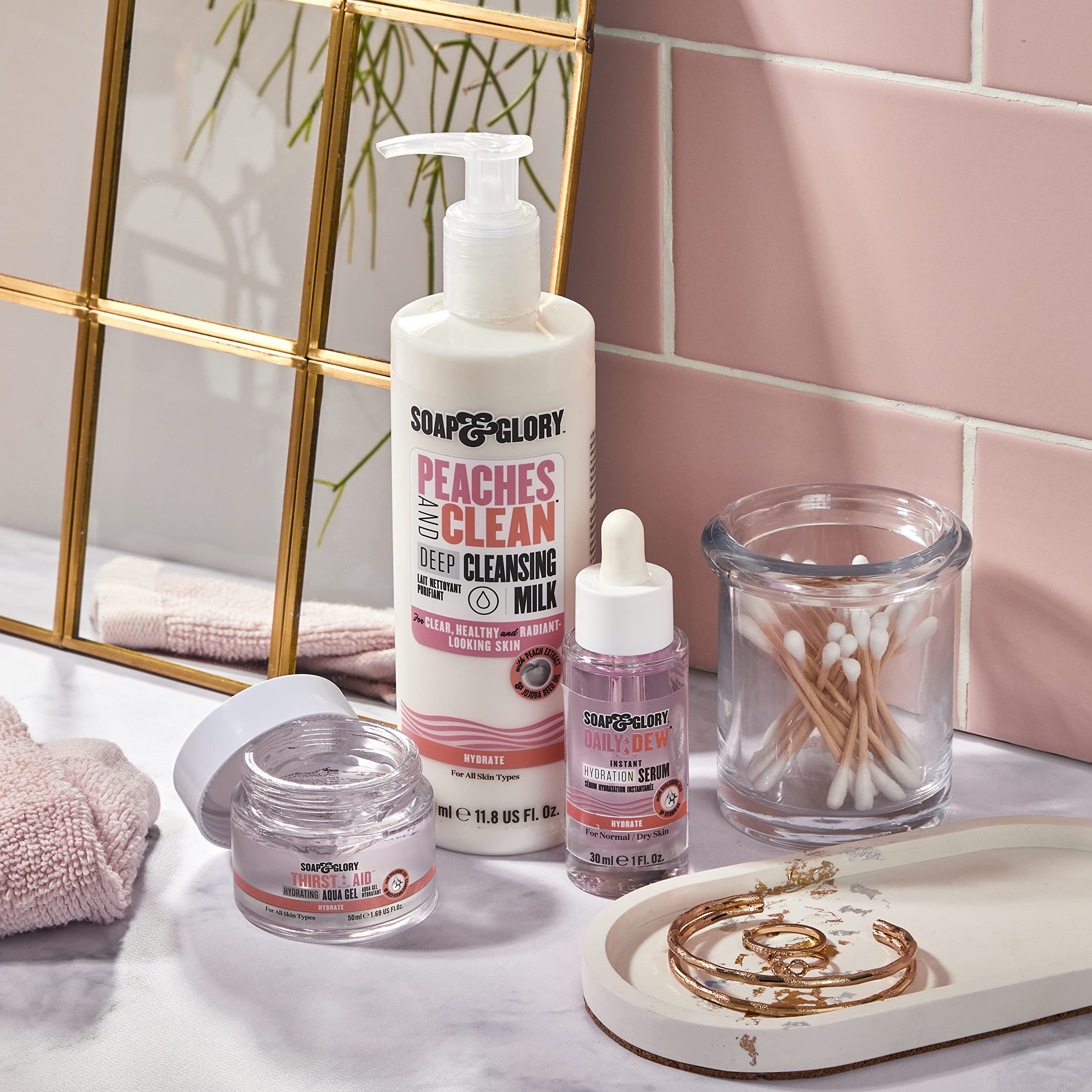Soap & Glory Peaches & Clean Deep Cleansing Milk - 4 in 1 Milk Cleanser & Makeup Remover with Peach Extract, Ginseng & Jojoba Oi