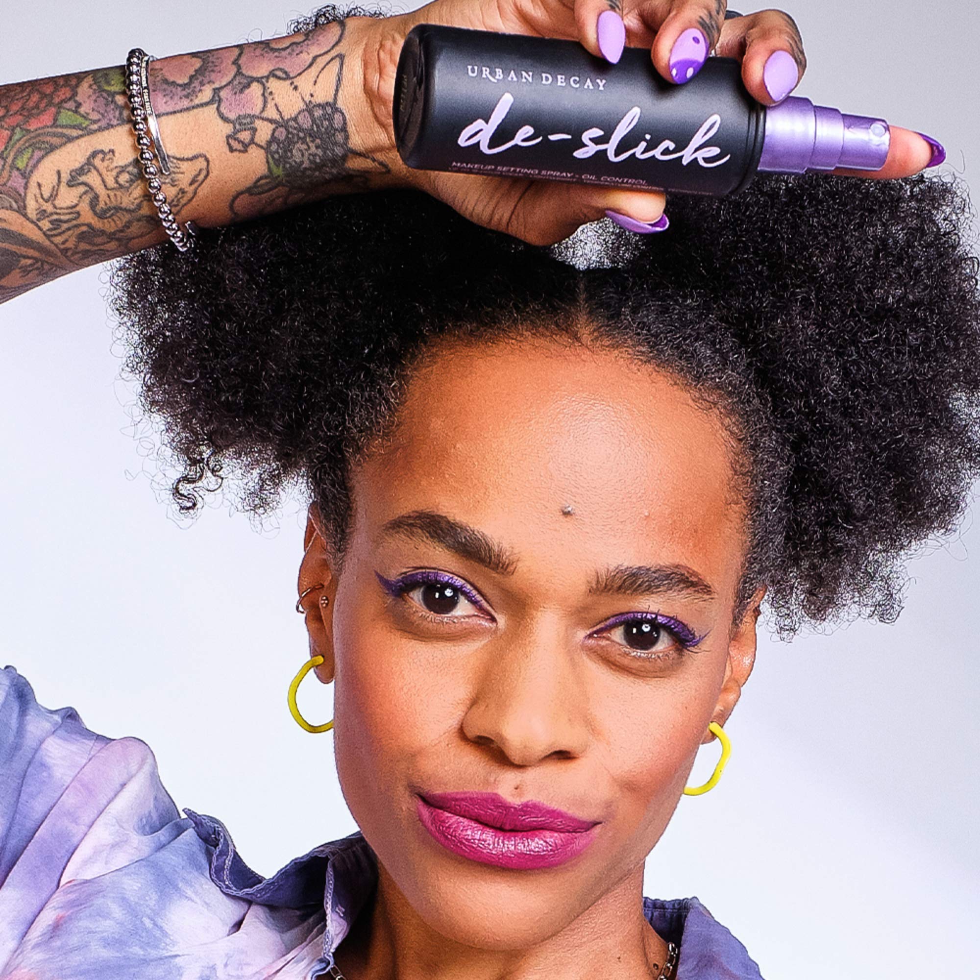 Urban Decay De-Slick Oil Control Matte Makeup Setting Spray - Travel Size - Controls Oil, Blocks Shine & Locks Makeup In Place -