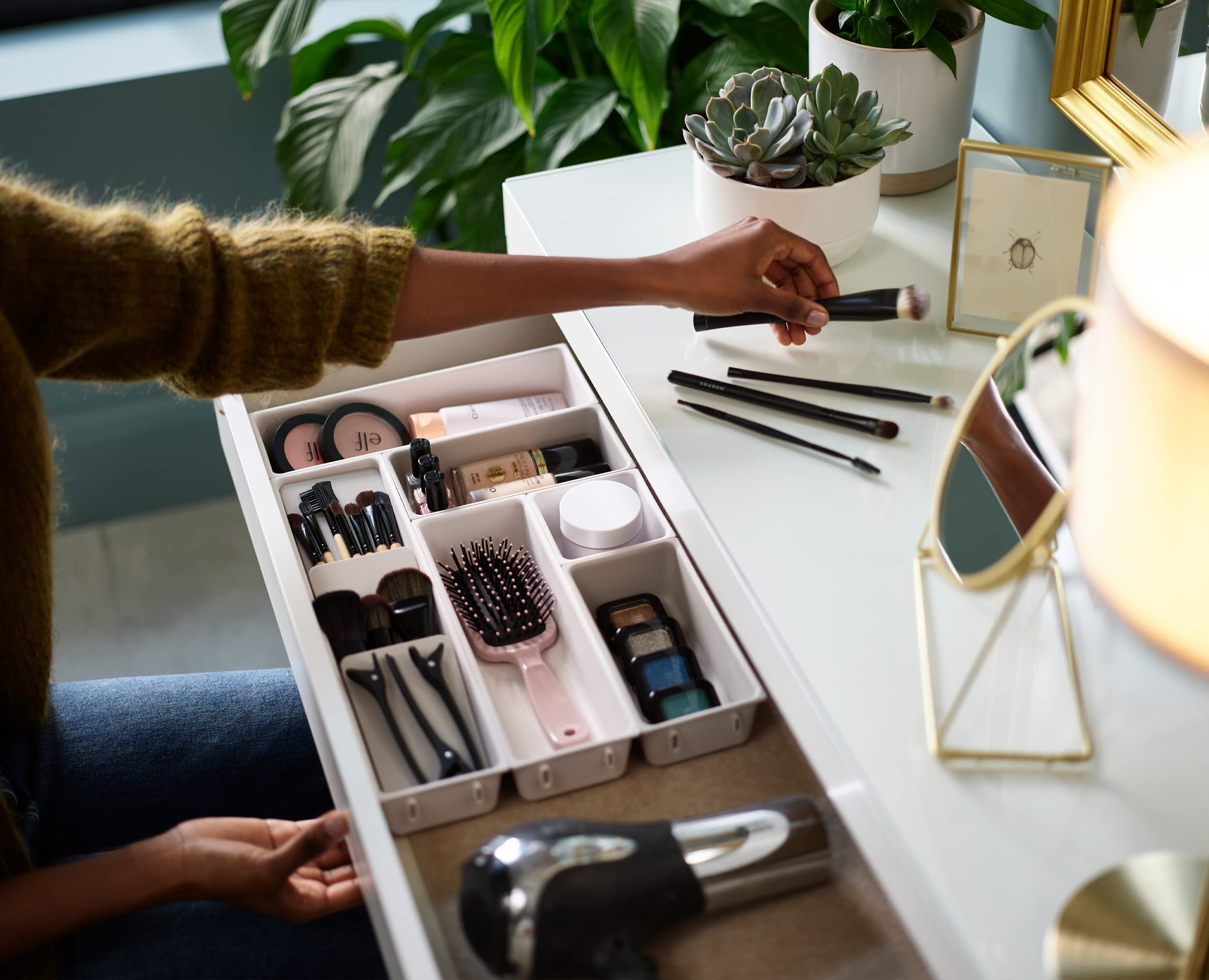 Joseph Joseph Viva - Modular 7-piece Makeup Beauty Drawer Organiser Set, Storage Boxes dividers for makeup, beauty grooming item