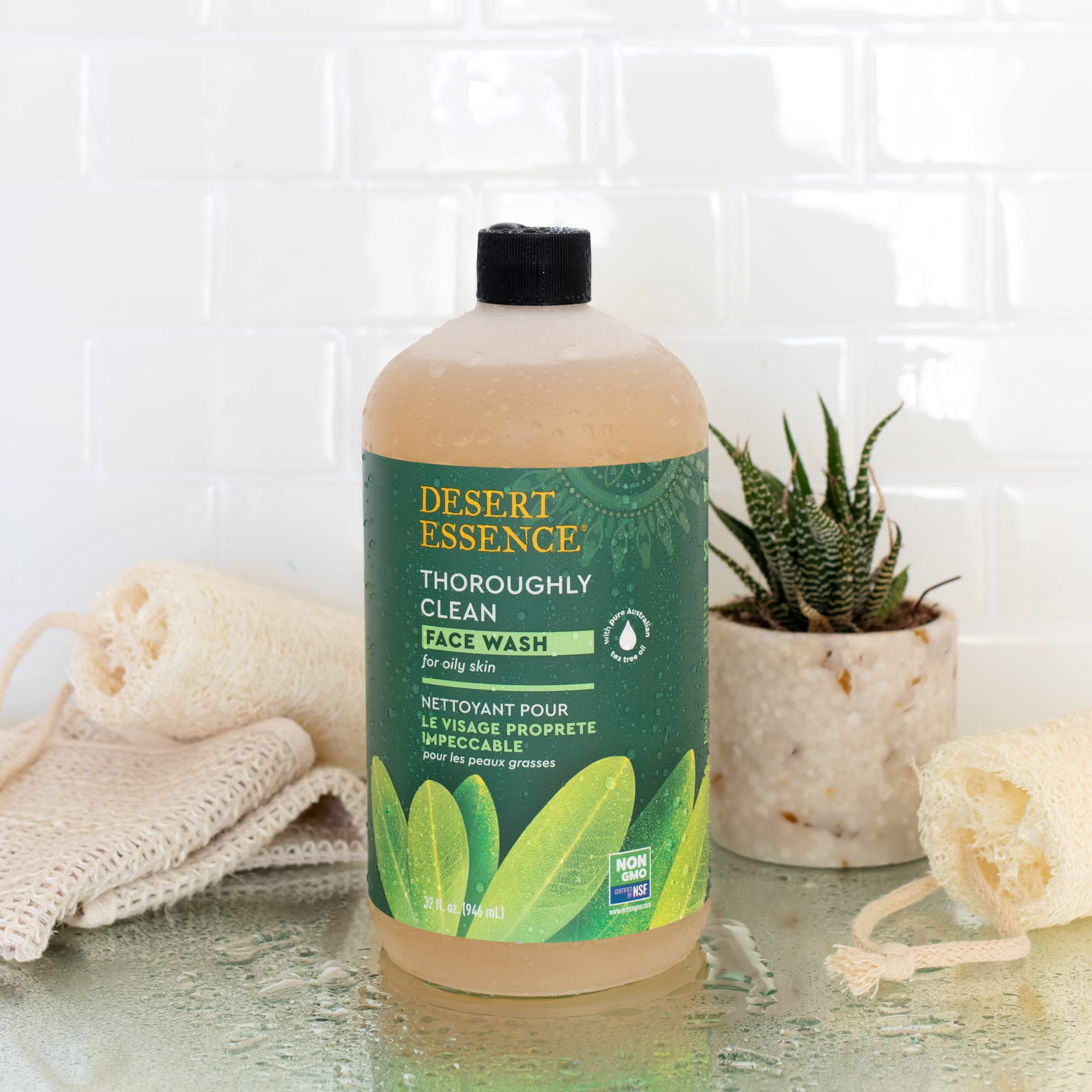 Desert Essence Thoroughly Clean Face Wash - Original - 32 Fl Oz - Pack of 2 -Tea Tree Oil -For Soft Radiant Skin - Gentle Cleans