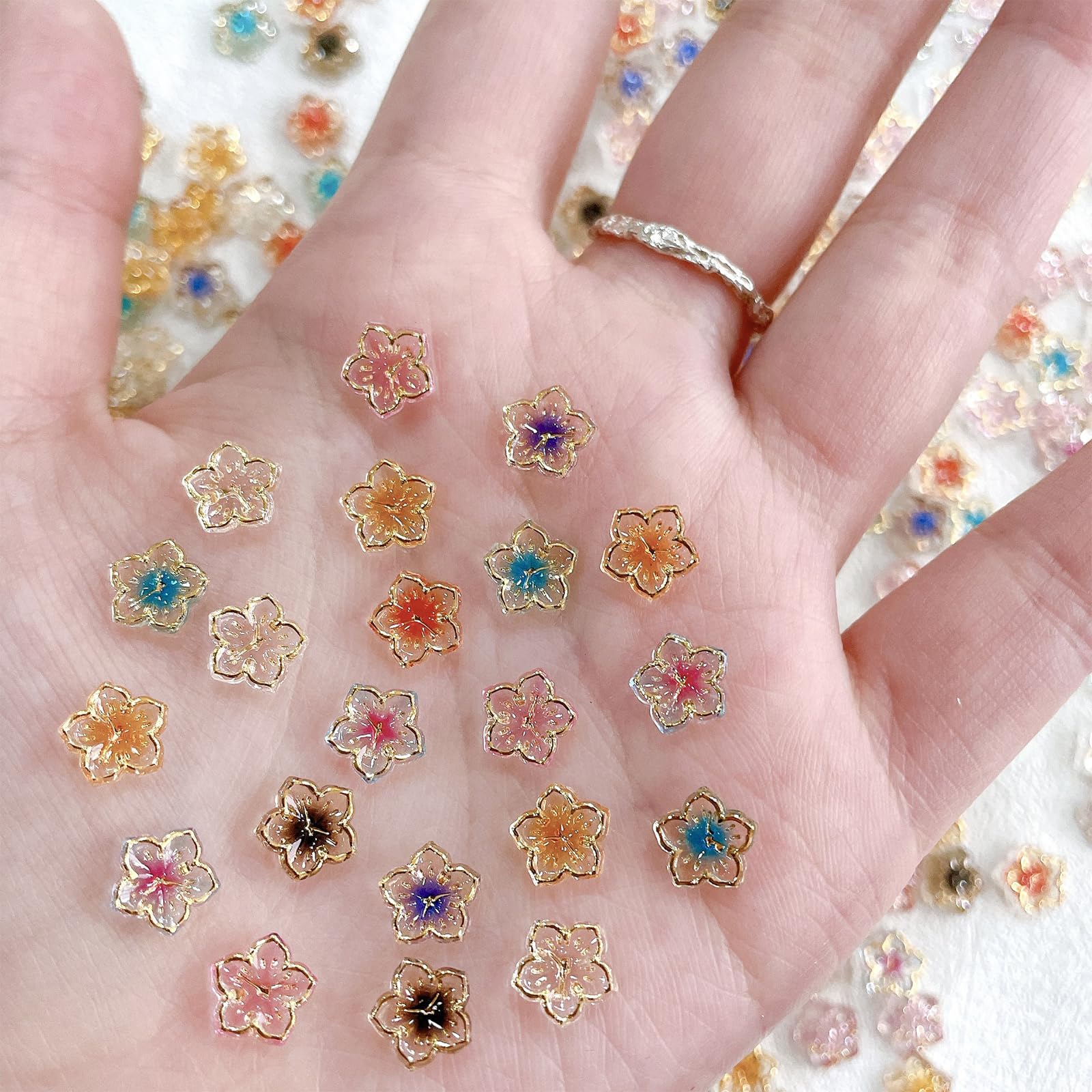100Pcs Flower Nail Art Charms Gold Edge Resin Flower Nail Art Rhinestones Cute Summer Floral Nail Rhinestone Diamonds Kawaii Col