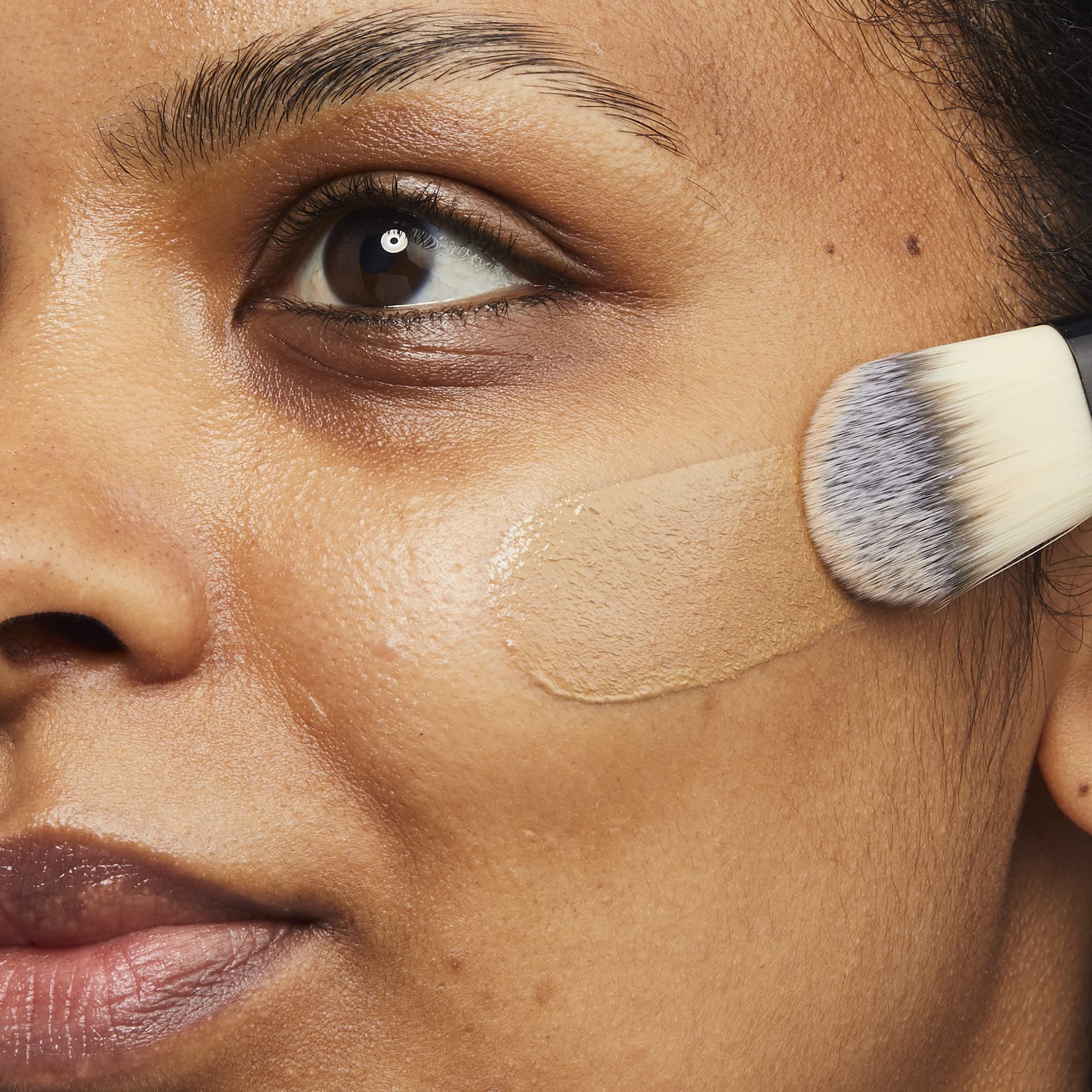 No7 Protect & Perfect Advanced All in One Foundation - Deep Honey - Light to Buildable Coverage - Hydrating Foundation with SPF