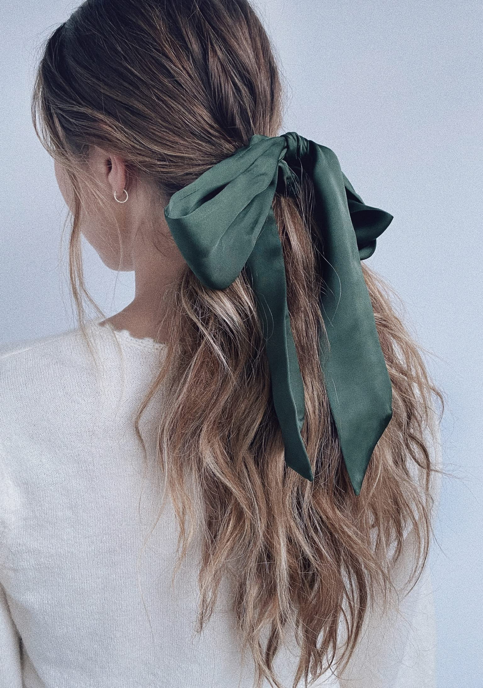 Kristin Ess Hair Scrunchie Set - Emerald, Satin Hair Accessory for Women and Girls, Gentle on Hair, Flexible Elastic, Sleep/Nigh