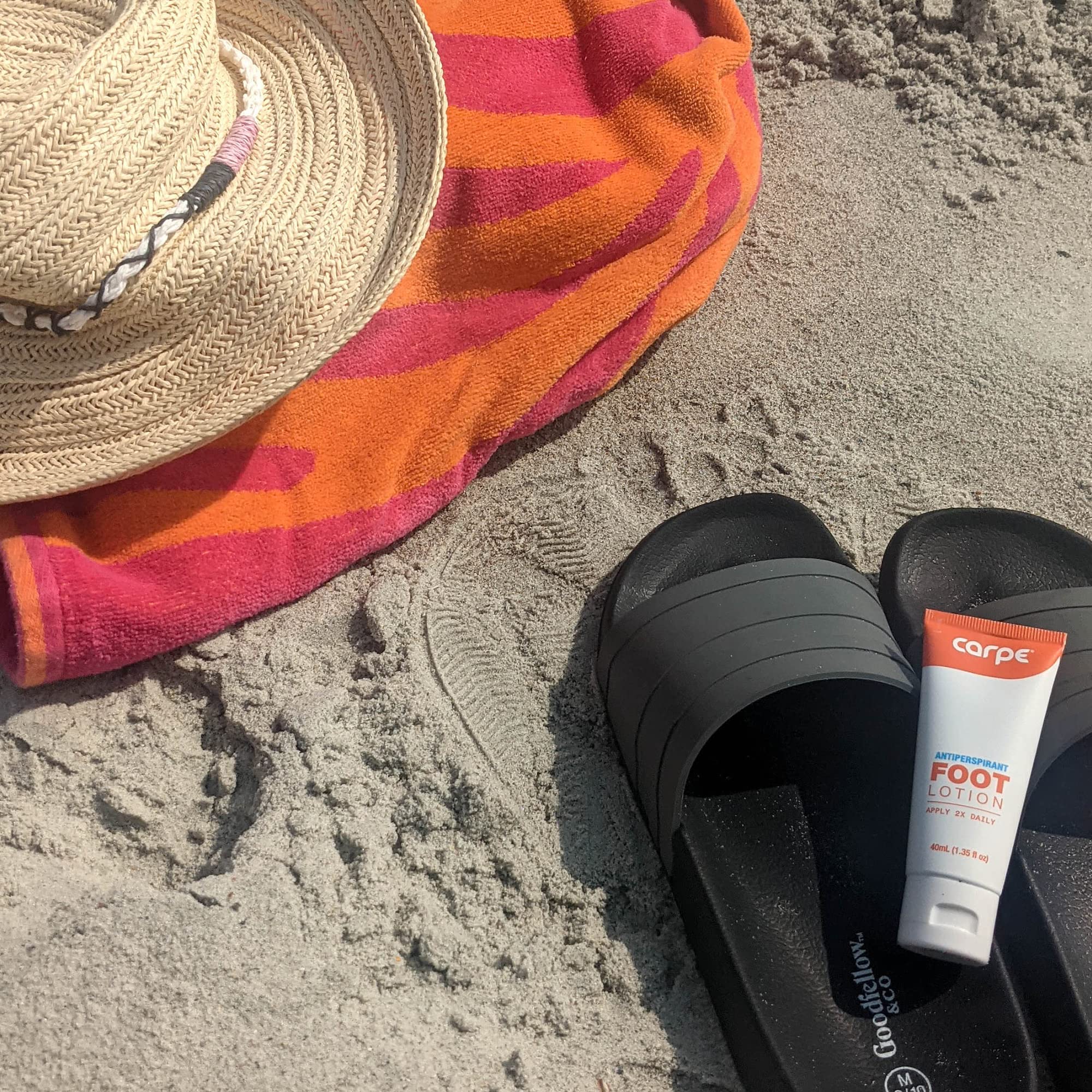 carpe Antiperspirant Foot Lotion WITH APPLIcATOR, A dermatologist-recommended solution to stop sweaty, smelly feet, Helps preven