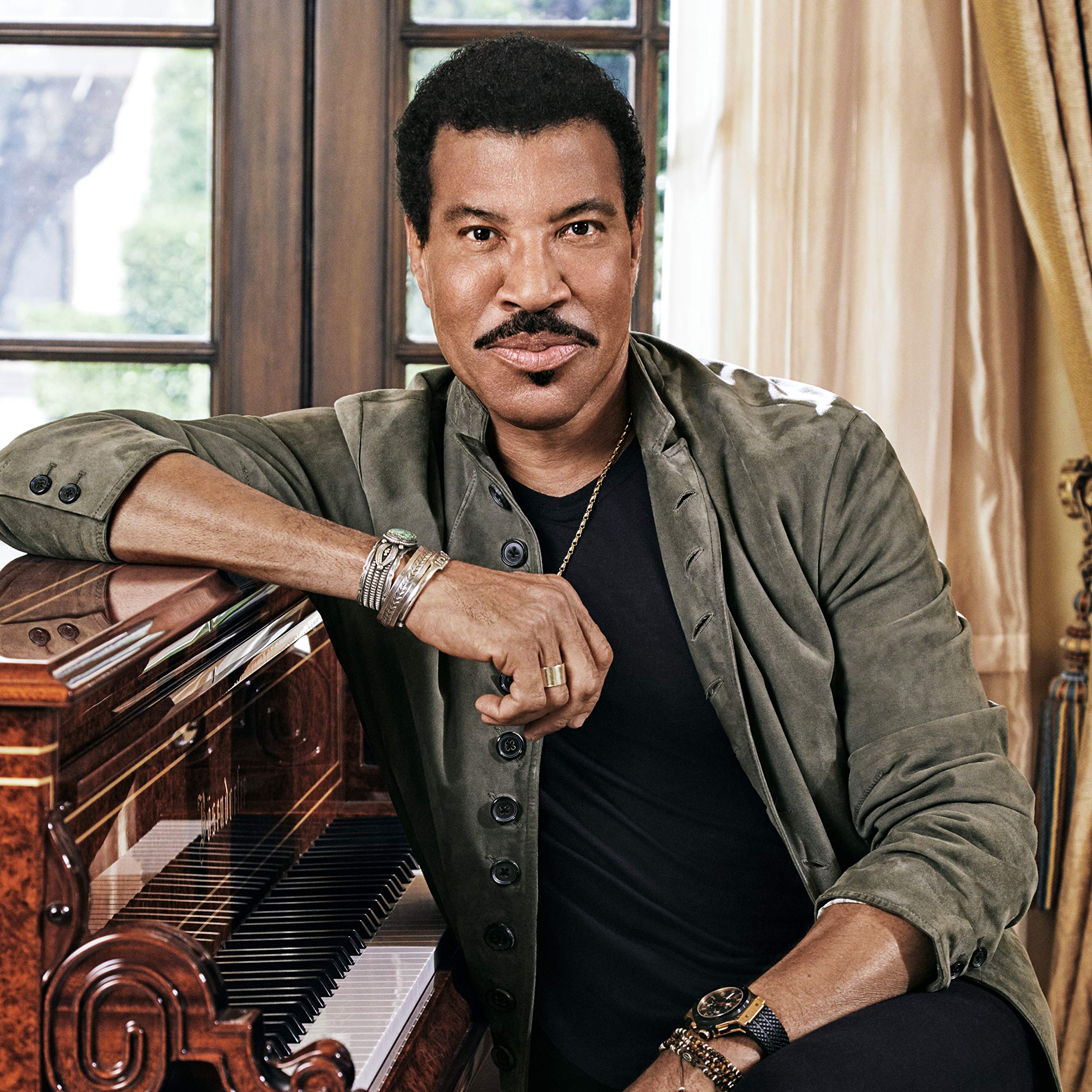 Lionel Richie Hello For Men - Classic Yet Adventurous, Effortlessly Seductive Body Spray For Him - Refreshing Fougare Blend With