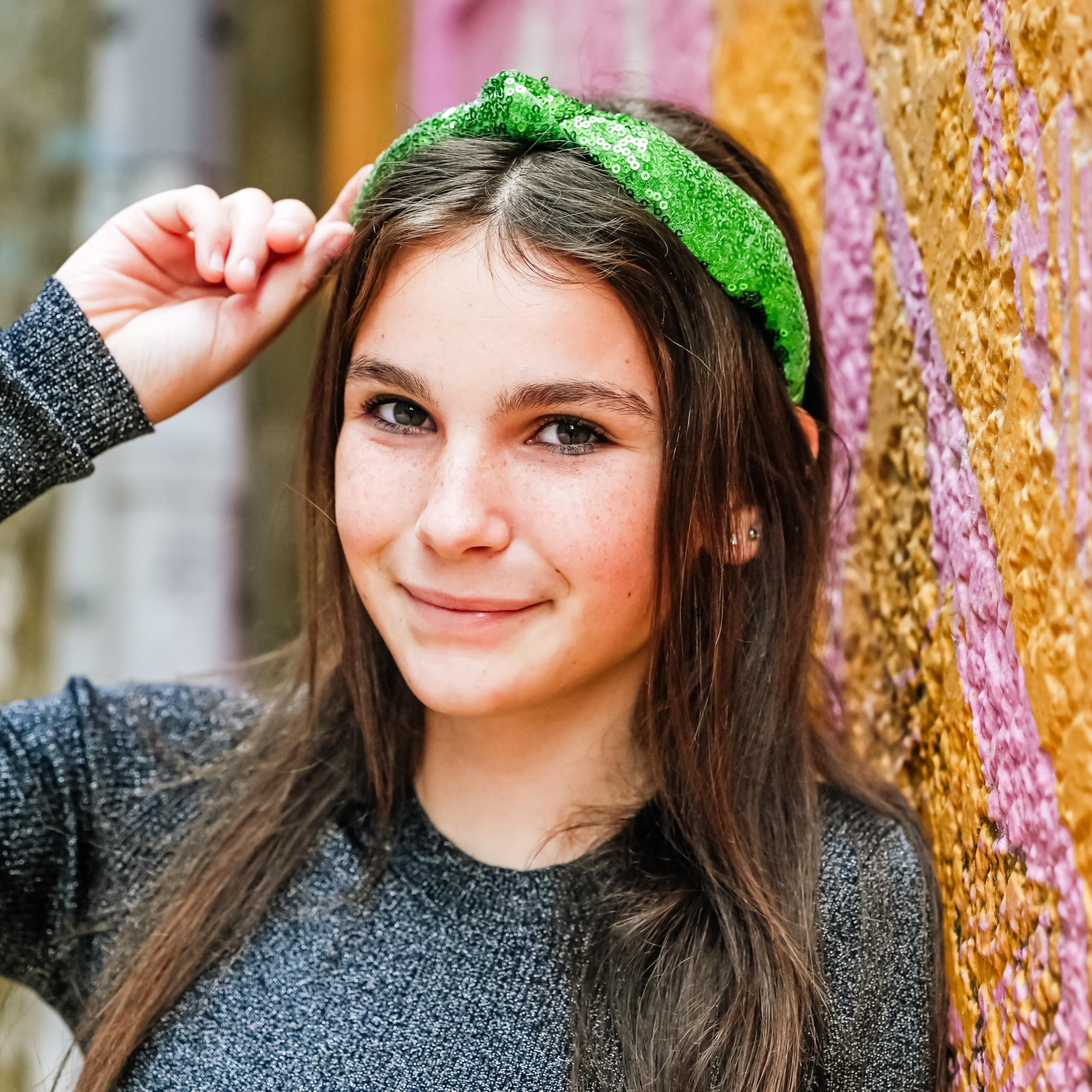 Frog Sac Christmas Knot Headband For Girls, Green Sequin Knotted Hair Bands Accessories For Kids, Sparkly Iridescent Little Girl