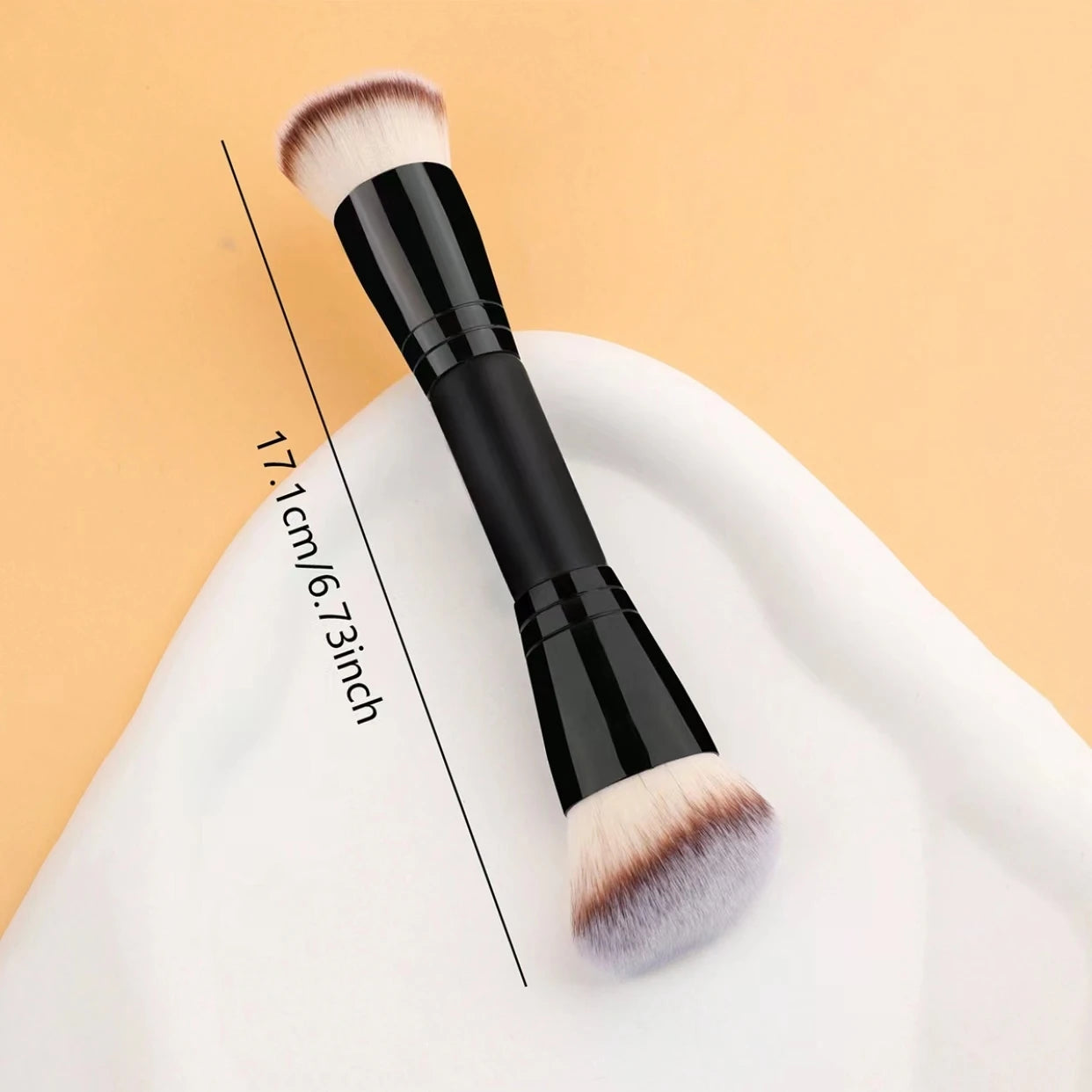 Facial Makeup Brush, a Portable Dual-Head Multi-Functional Makeup Brush, Foundation Brush, Contour Brush, Loose Powder Brush, Blush Brush, All-In-One Makeup Brush, Suitable for Both Men and Women