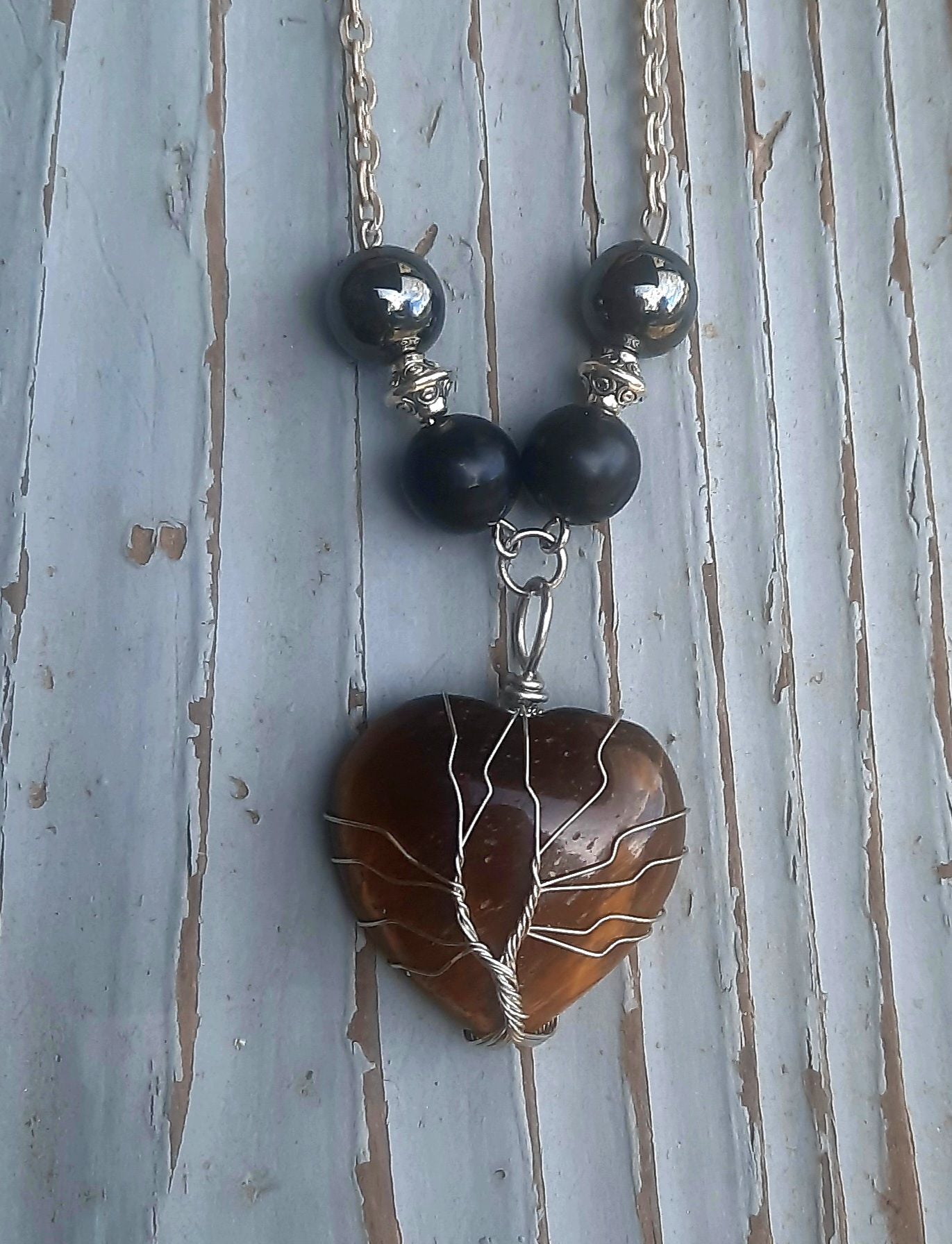 EMF 5g Shielding crystal Heart Shungite Hematite Black Tourmaline Necklace(D0102H7AMWX)